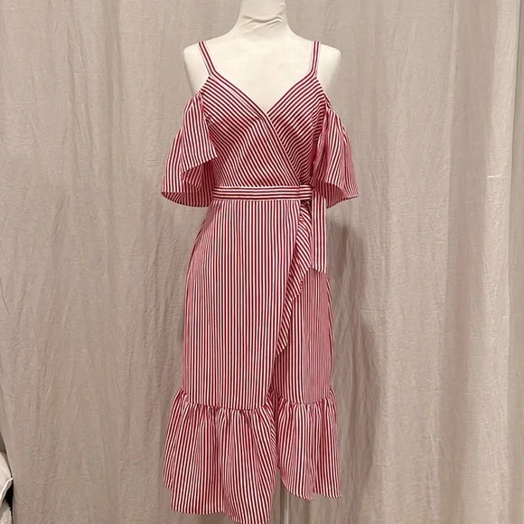 open lace back dress Francis White Seersucker Dress – Peaches